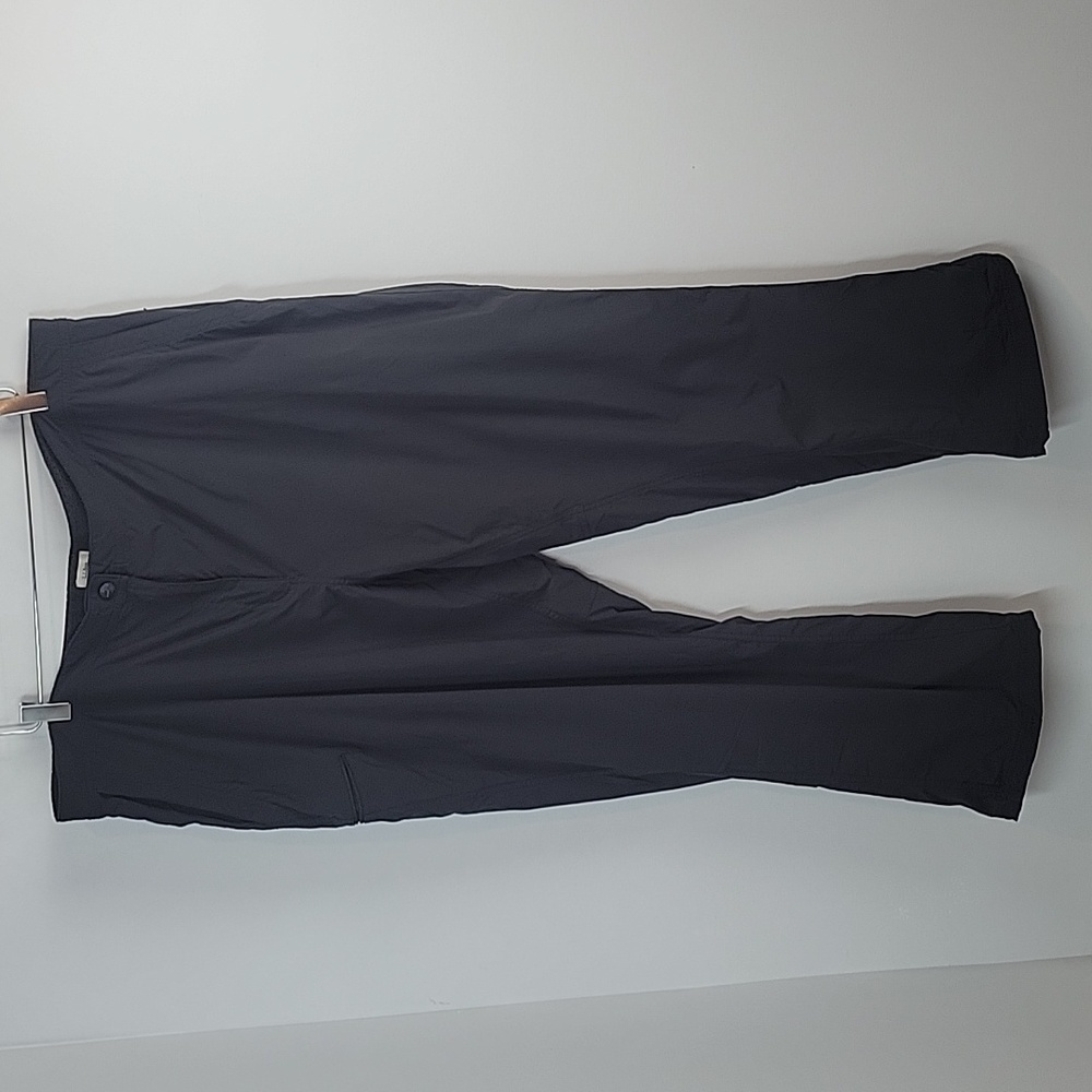 L.L. BEAN 500775 Comfort Trail Cargo Pants Black